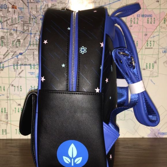 Loungefly walle mini backpack main image 5